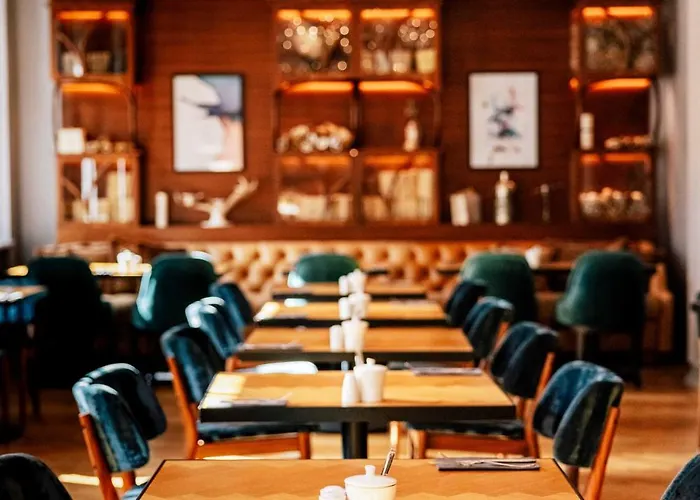 Grand Poet And By Semarah 호텔 리가