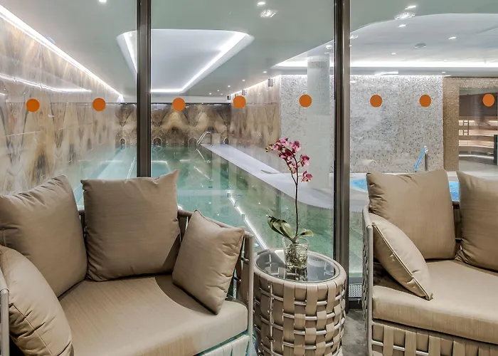 호텔 Grand Poet And By Semarah 리가