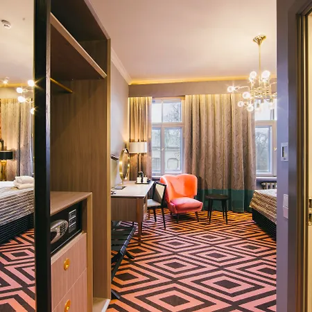 Grand Poet And By Semarah