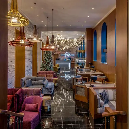 Готель Grand Poet And By Semarah 5*