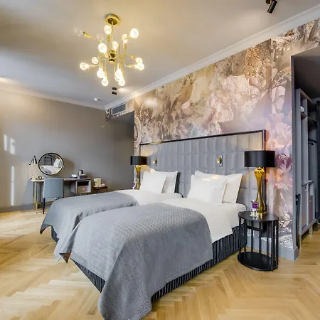 Готель Grand Poet And By Semarah Рига