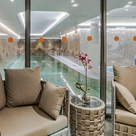 Готель Grand Poet And By Semarah Рига