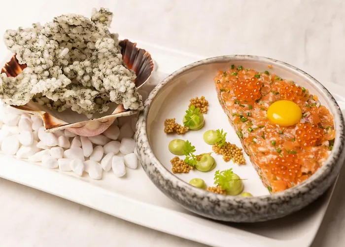 Grand Poet And By Semarah Hotel