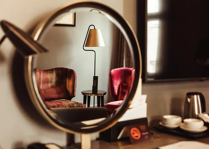 Grand Poet And By Semarah Hotel