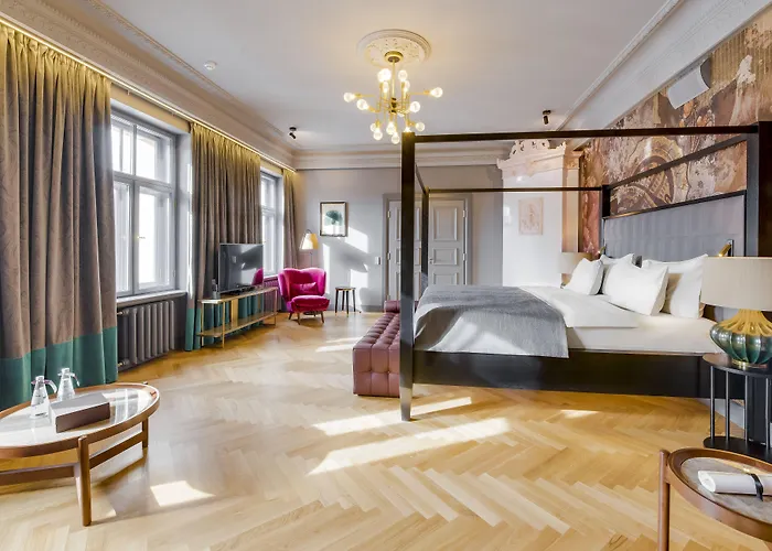 Hotel Grand Poet And By Semarah 5*