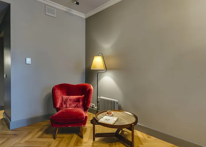 Grand Poet And By Semarah Рига