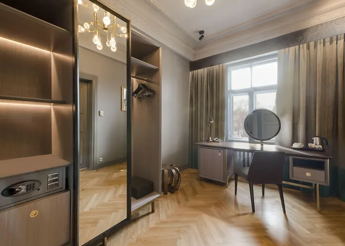 Grand Poet And By Semarah Отель