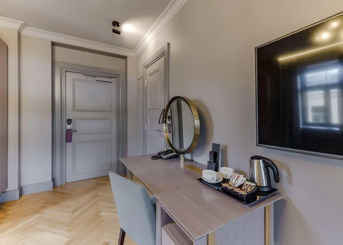 Grand Poet And By Semarah 5* Riga