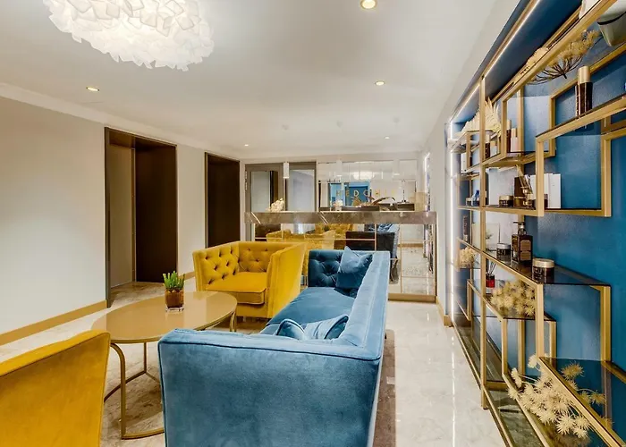 Отель Grand Poet And By Semarah 5*