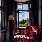 Grand Poet And By Semarah Hotell Riga