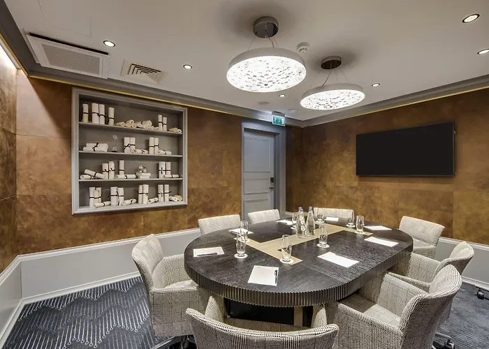 Hotel Grand Poet And By Semarah Riga